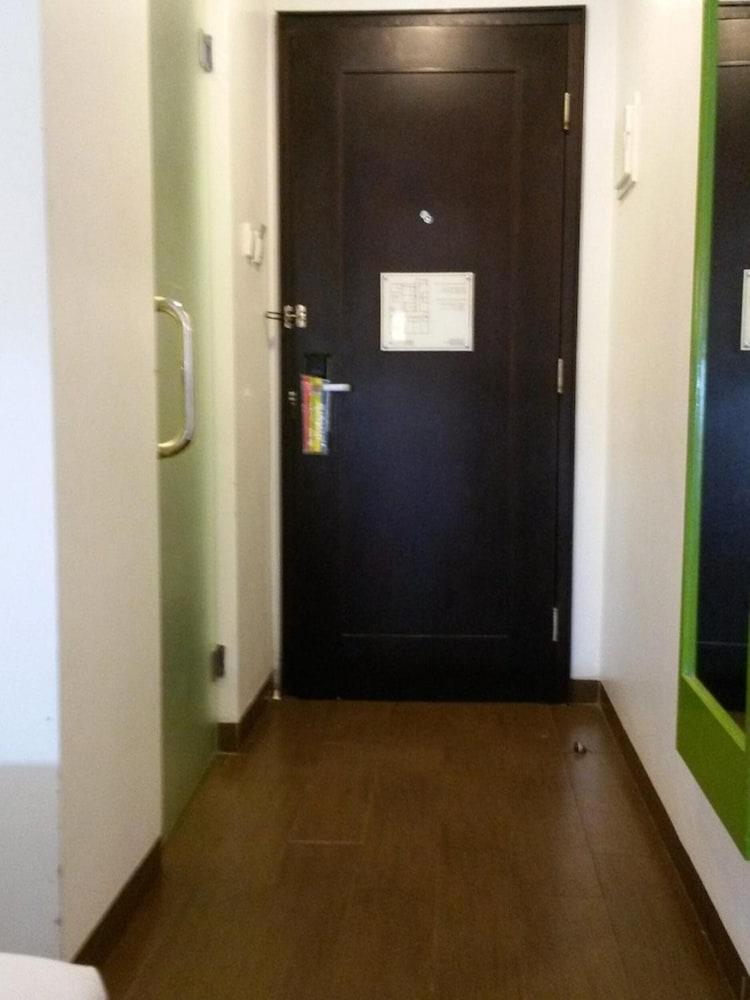 Amaris Hotel Panglima Polim 2 Jakarta Exterior foto