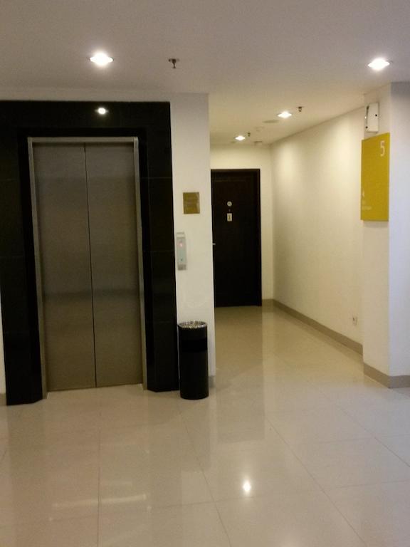 Amaris Hotel Panglima Polim 2 Jakarta Exterior foto